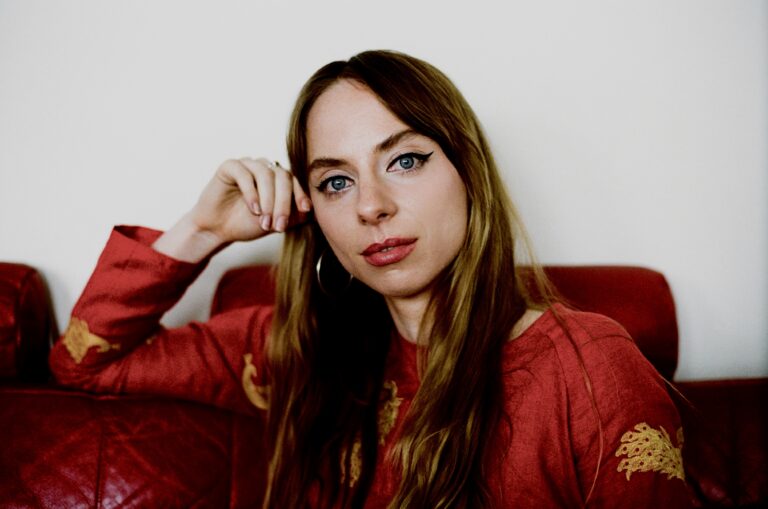 Franse chansons van Sarah Isabel in Podium De Vlam — muziek in Veenendaal